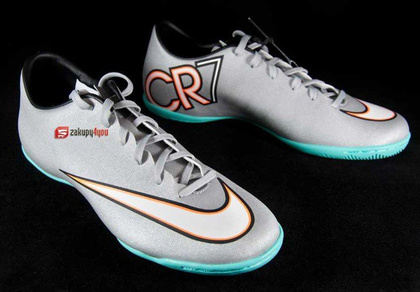 Halówki Nike  Mercurial Victory V IC CR7 - LIMITOWANE