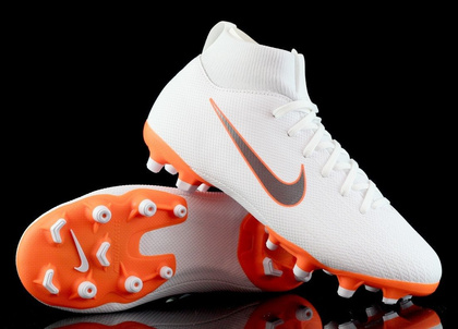 Biało-pomarańczowe buty piłkarskie Nike Mercurial Superfly Academy MG AH7337-107 JR