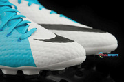 Niebiesko-białe buty piłkarskie Nike Hypervenom Phelon FG 852556-104