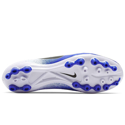 Niebiesko-białe buty piłkarskie korki na orlik Nike Phantom Venom Academy AG-R AV3038-104